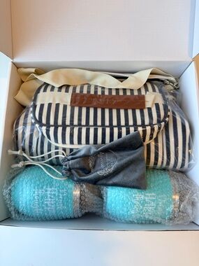 NEW Wine cooler bag set with tumblers